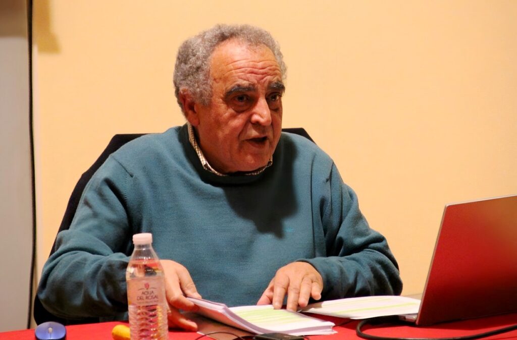 -Paulino Sánchez durante la charla-