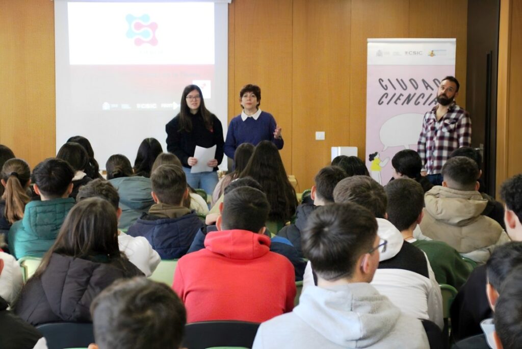 -Charla sobre geología de la zona en el IES Clara Campoamor