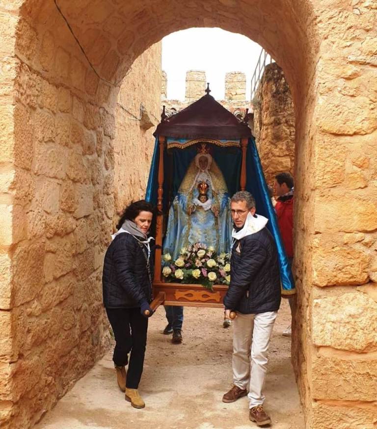 -Llegada de la imagen al castillo