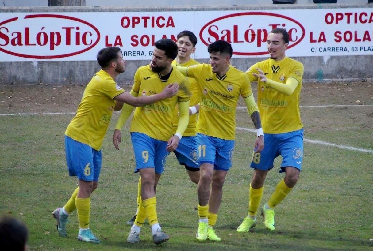 -Rodrigo_Alves_9_celebra_su_decimosegundo_gol_en_liga.jpg