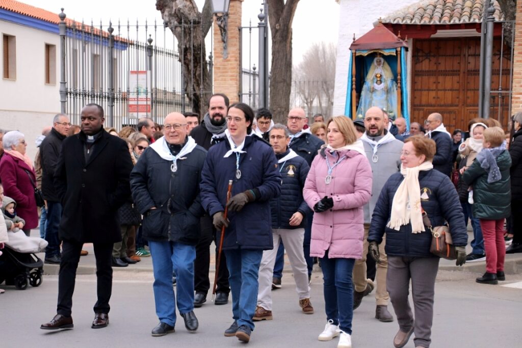 -Salida de la comitiva desde el Humilladero