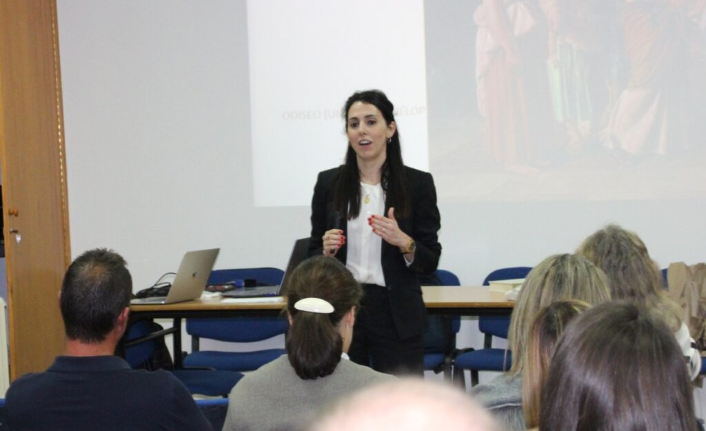 - Charla Miriam García