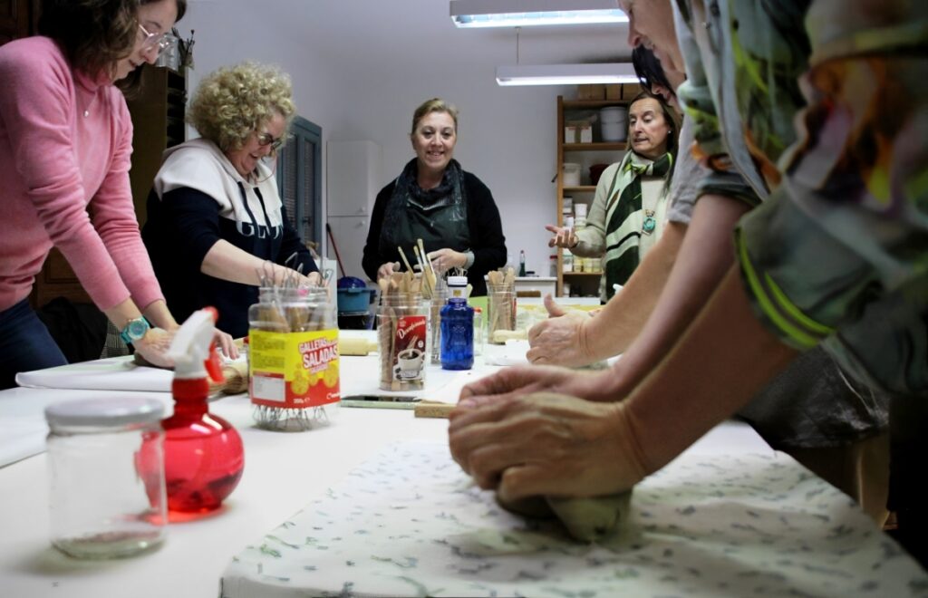 -El nuevo taller de cerámica ya marcha