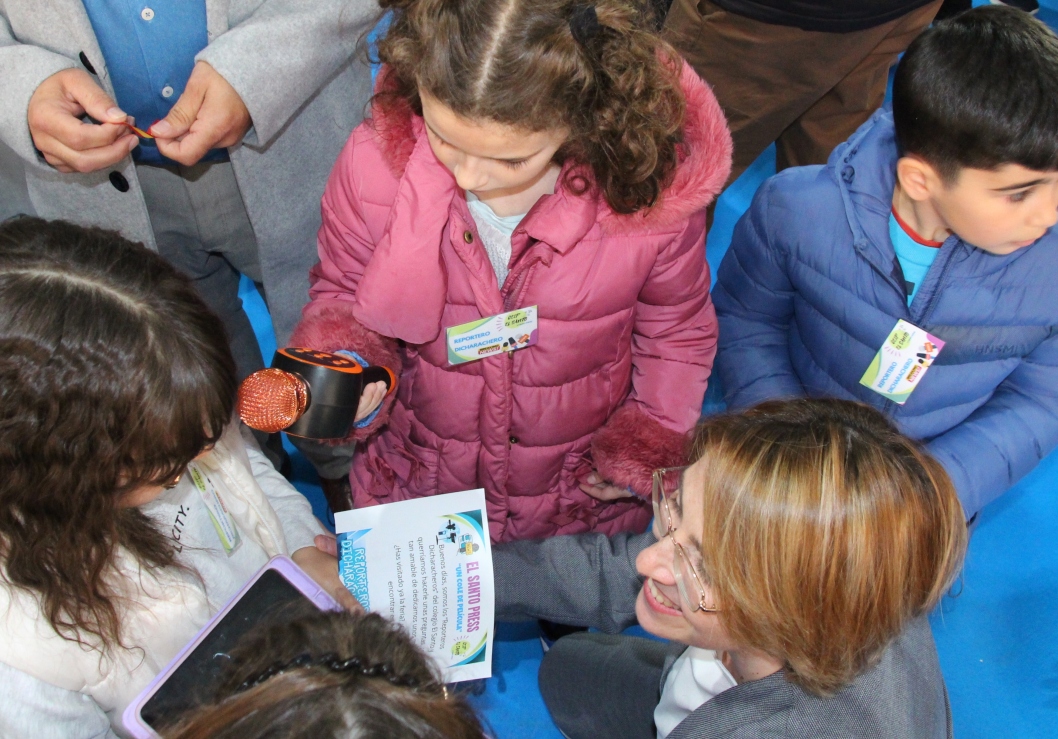 -La alcaldesa fue entrevistada por alumnos de El Santo
