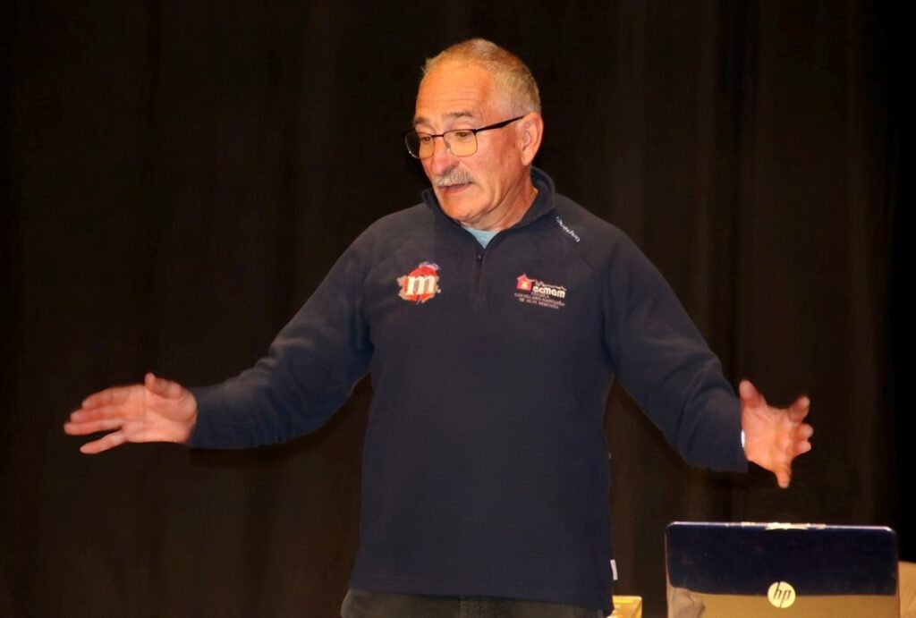 -Manuel Novés durante su charla en La Solana