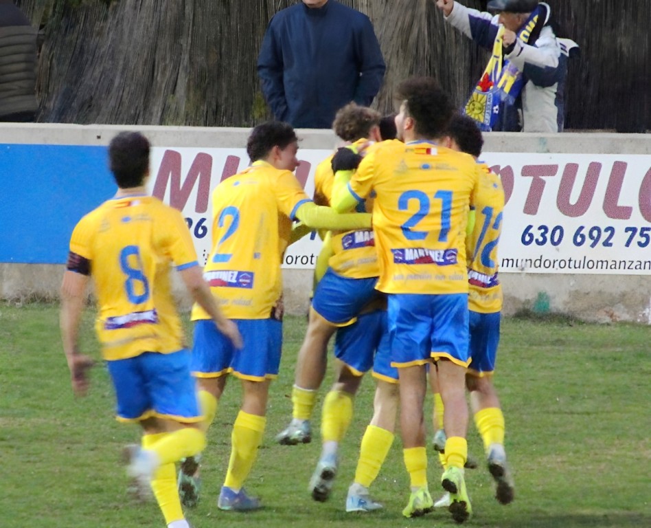 -Celebración gol de Ángel