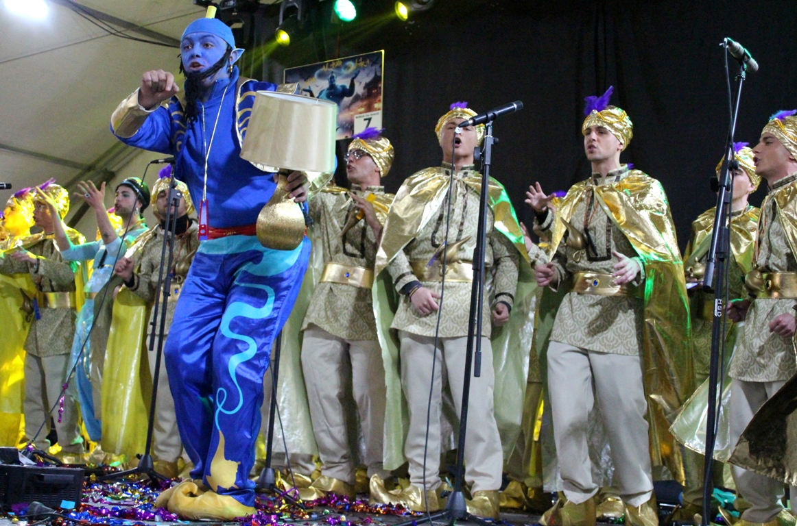 -Los DFarra con su lámpara de Aladín