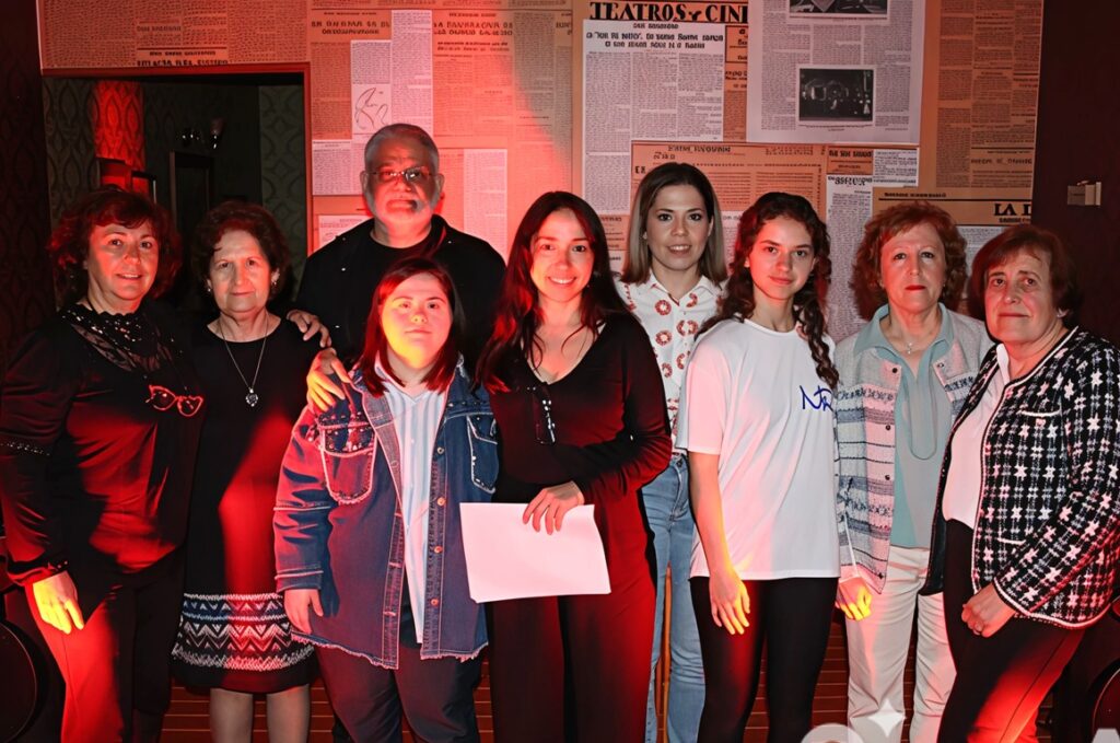 -Grupo de recitadores de textos de terror