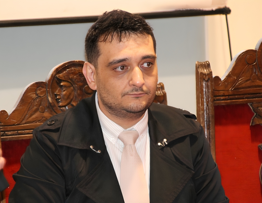 -José María R-Ávila