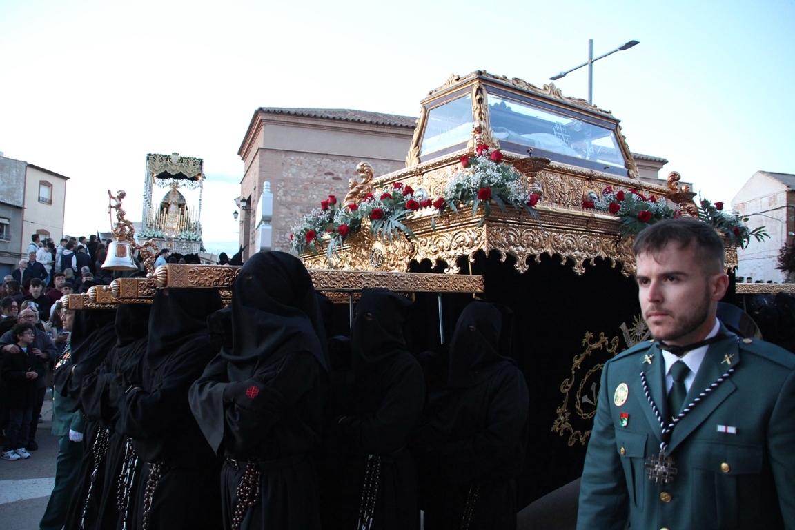 - S Entierro Sepulcro