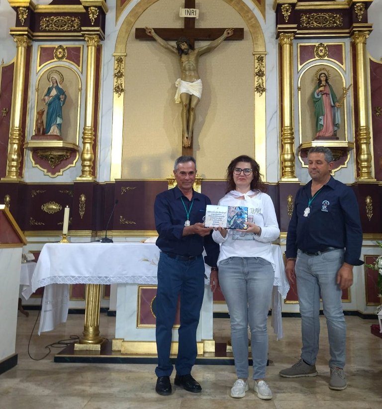 - Cati Salcedo con directivos de San Isidro