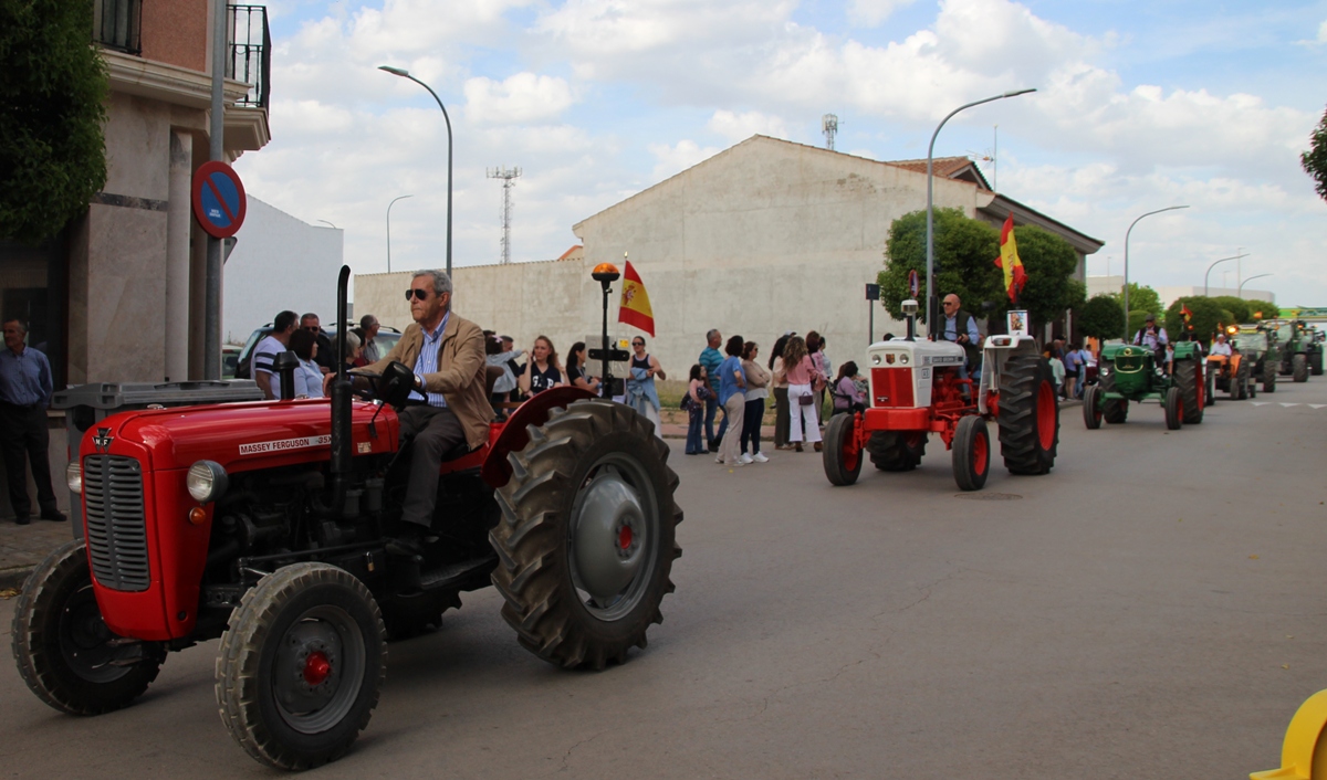 - S Isidro tractores