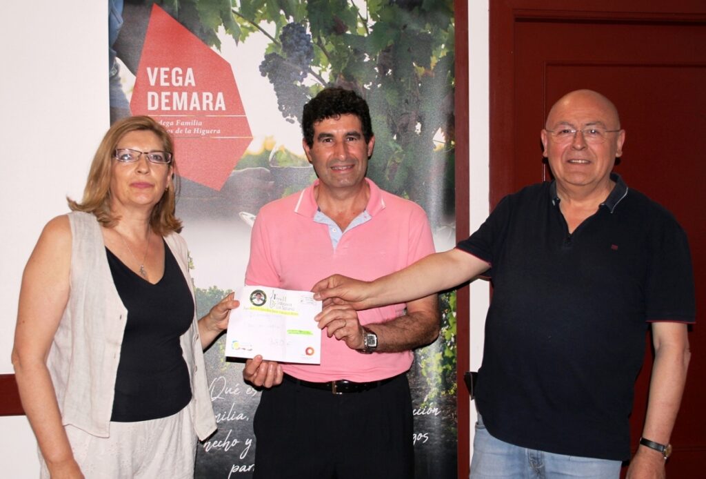 -Momento de la entrega del donativo