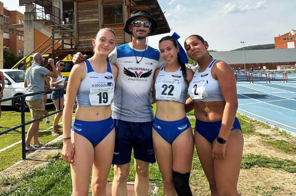 -Pedro_Juli_con_Irene_Marta_y_María.jpg