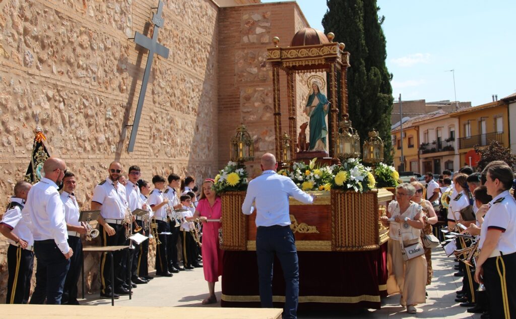 - Santa Quiteria procesión