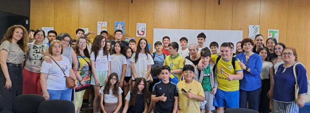 - foto intergeneracional IES Clara Campoamor