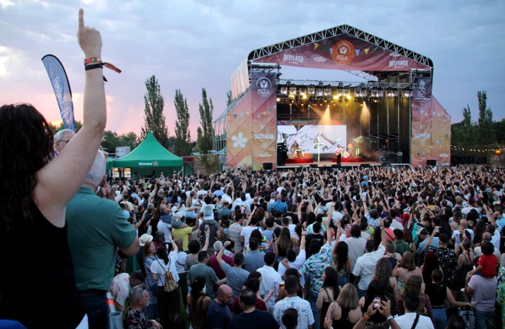 -Aspecto del Oasis durante la actuación de Siloé