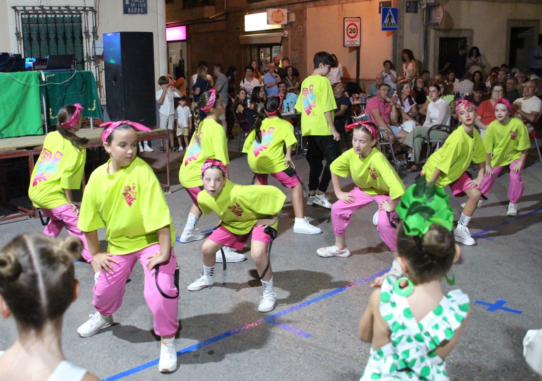 -Actuación de baile