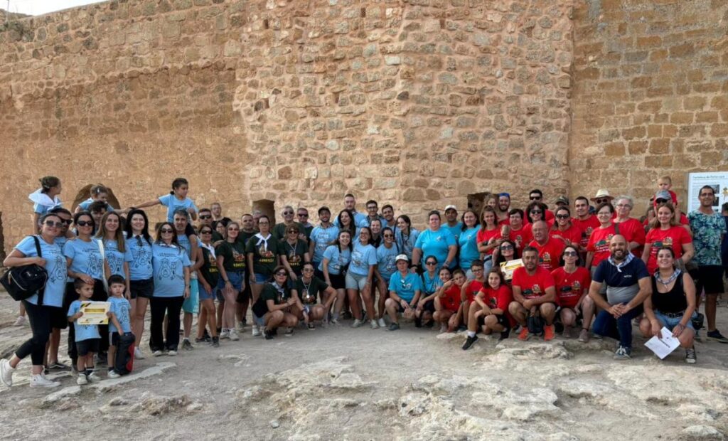 - Concurso camisetas en el castillo