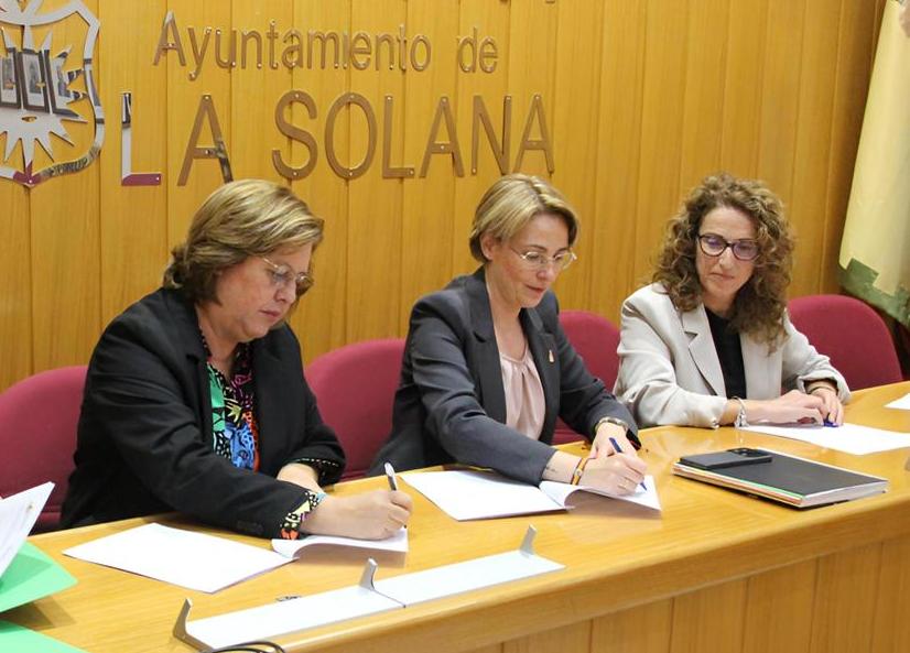 -Convenio_colonias_gatos._Firma-.jpg