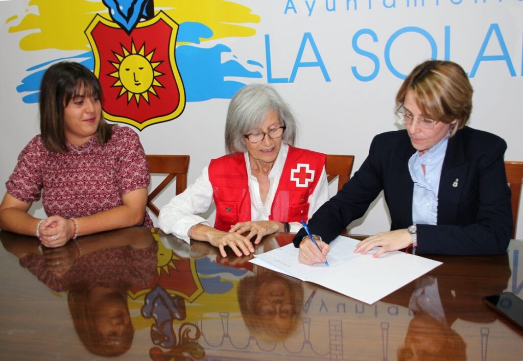 -Firma convenio Ayto-Cruz Roja