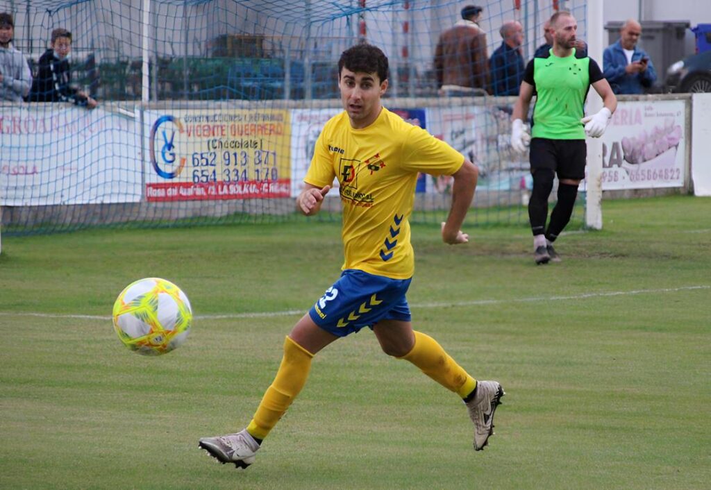 -Josema en un partido en La Moheda-