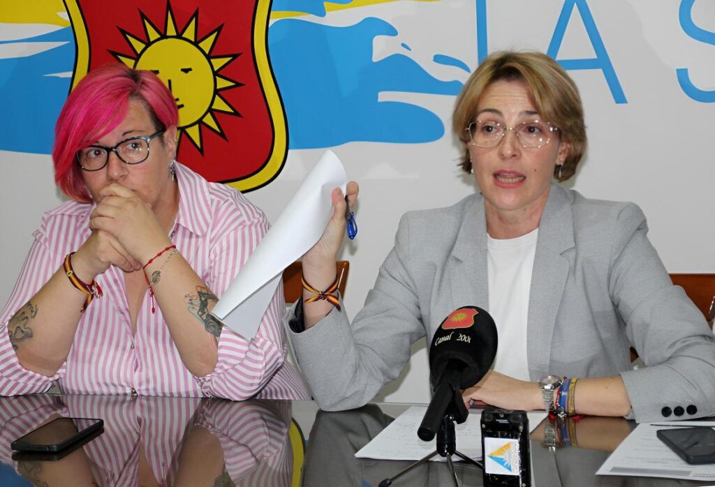 -Luisa_Márquez_durante_su_rueda_de_prensa_sobre_los_cortes_de_agua-.jpg