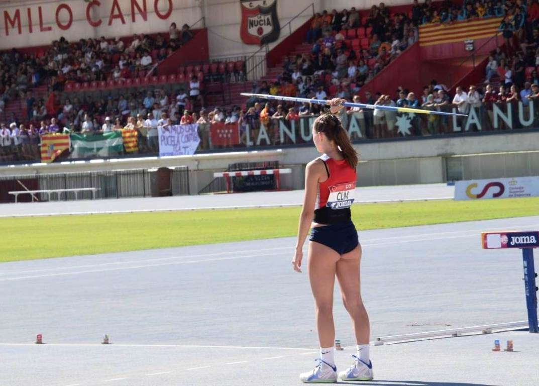 -Marta Moreno se dispone a lanzar jabalina