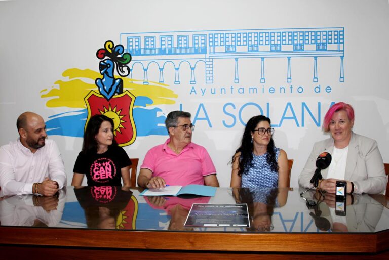 -Presentación_del_concierto_solidario.jpg