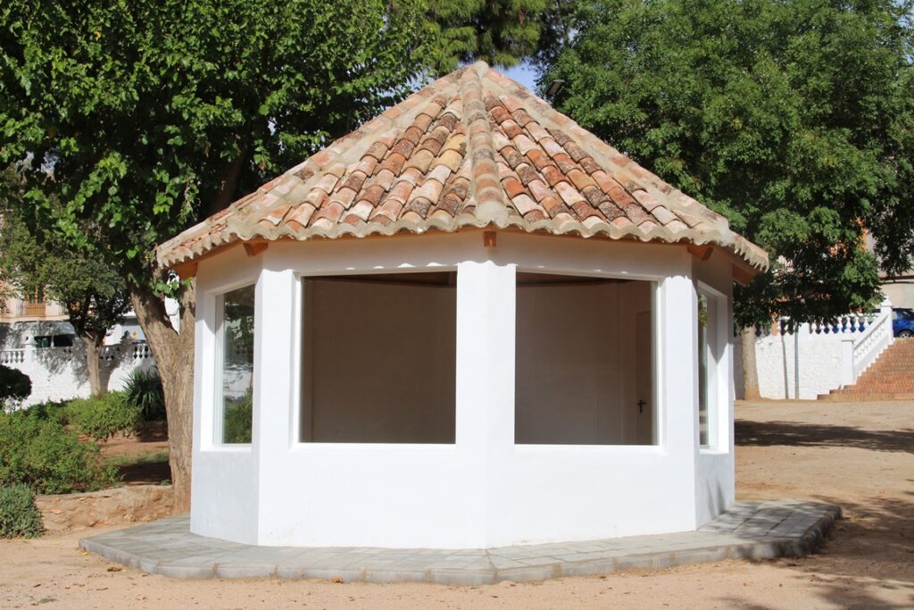 -Quiosco del parque ya restaurado