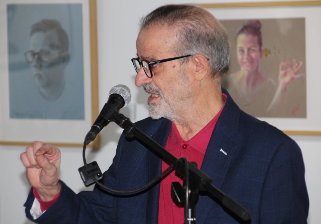 -Nemesio de Lara durante su intervención