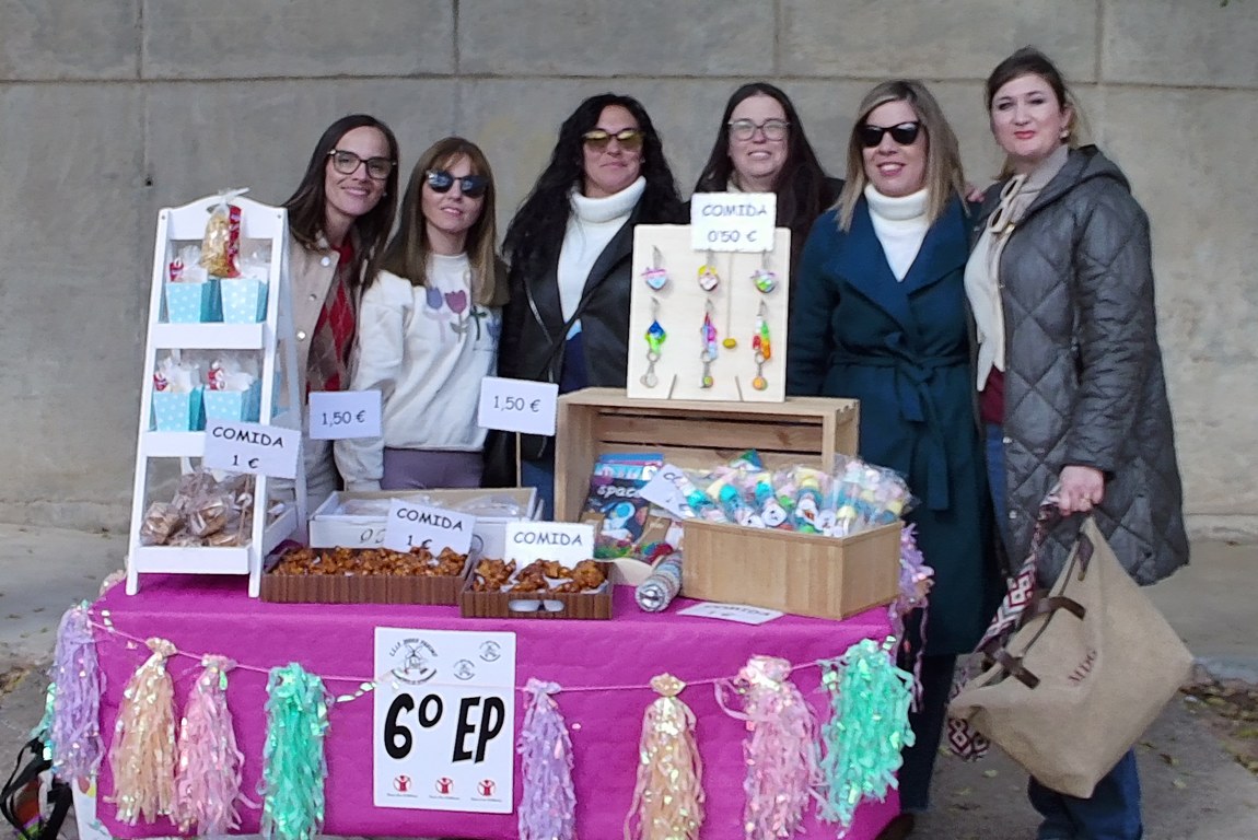 - Kilómetros solidarios mercadillo