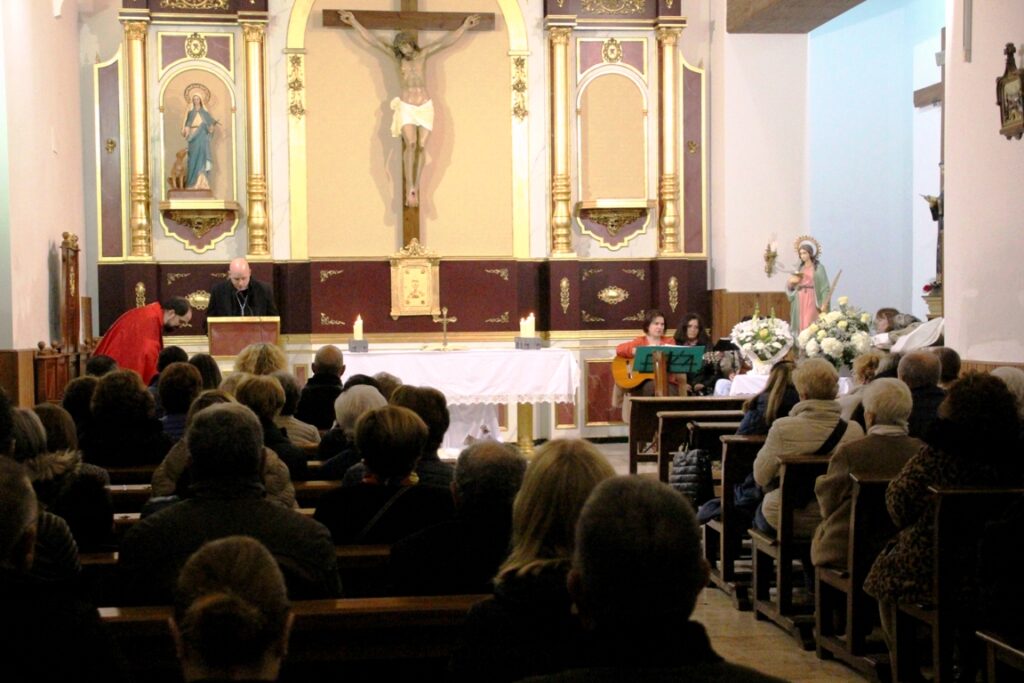 -Misa en honor a Santa Lucía