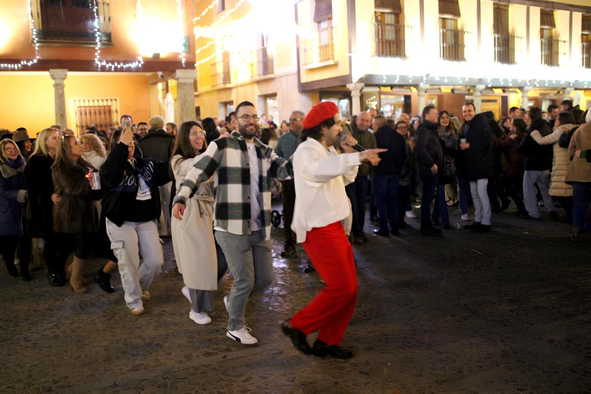-Conga_con_Paco_Pecado_en_la_Plaza_Mayor.jpg